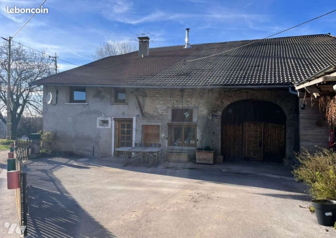 Maison à vendre, 121m², Sirod