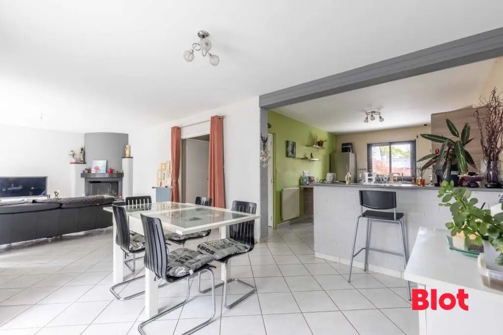 Maison à vendre, 137m², Pont-Péan