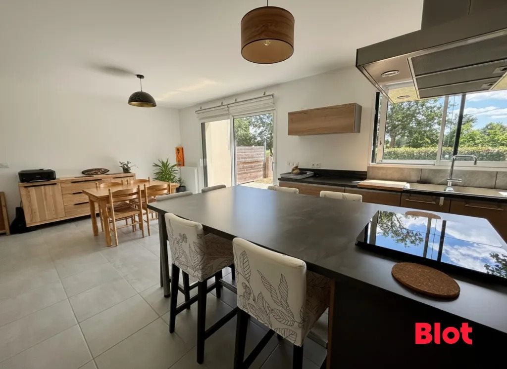 Maison à vendre, 93m², Noyal-Châtillon-sur-Seiche