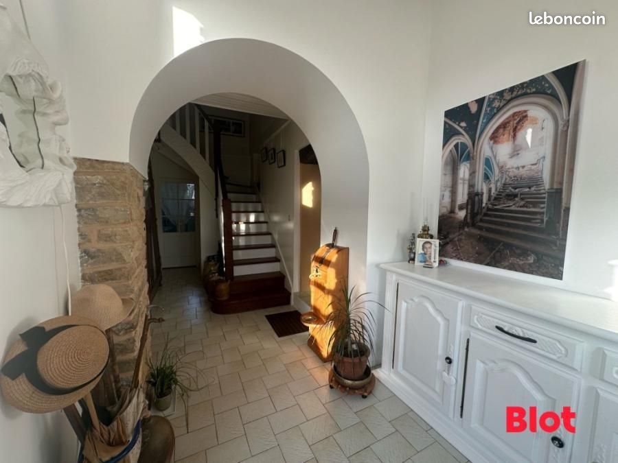 Maison à vendre, 138m², Bourg-des-Comptes