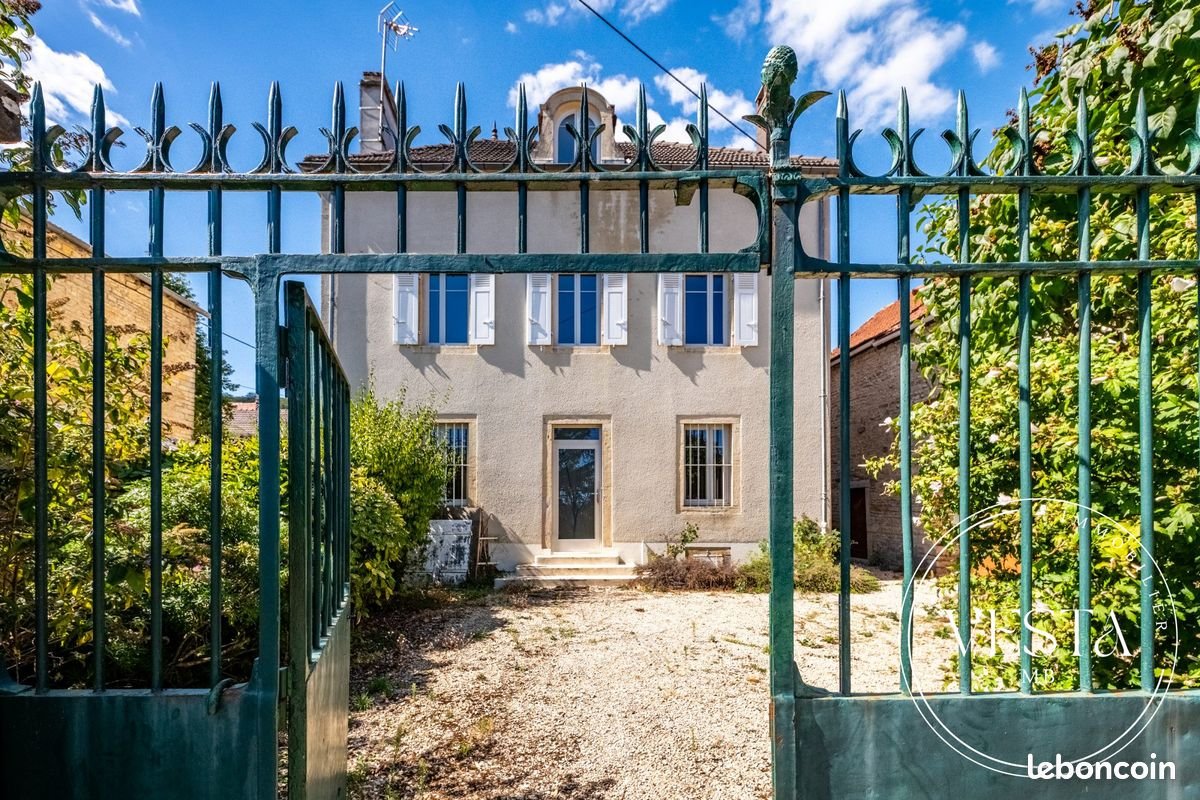Maison à vendre, 212m², Corcelles-les-Monts