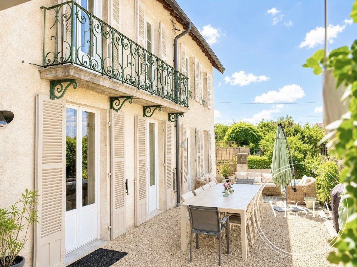 Maison à vendre, 260m², Dole