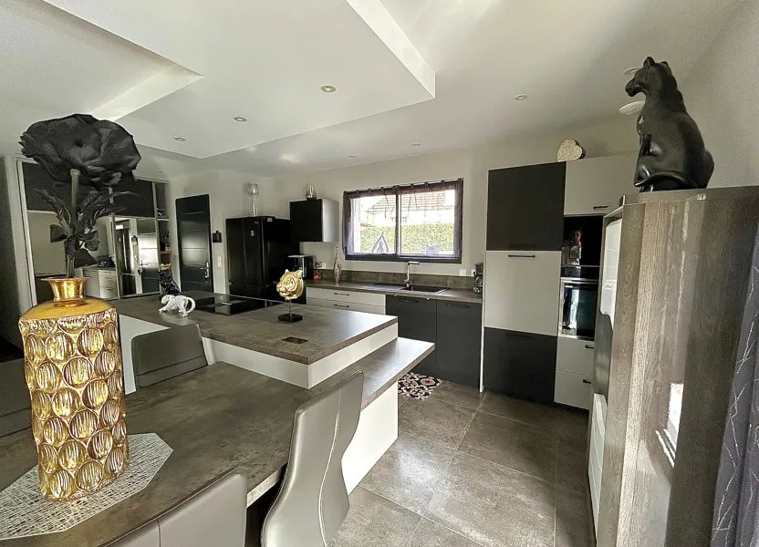 Maison à vendre, 97m², La Verpillière