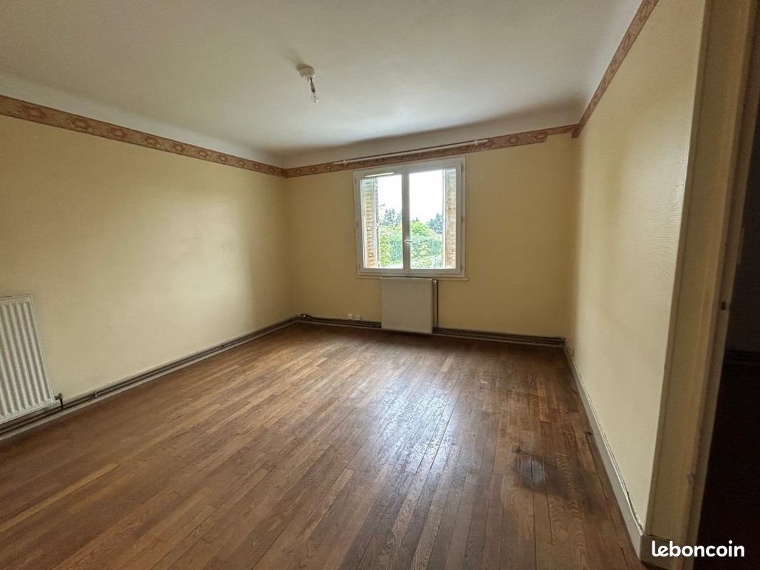 Appartement à louer, 40m², Buellas