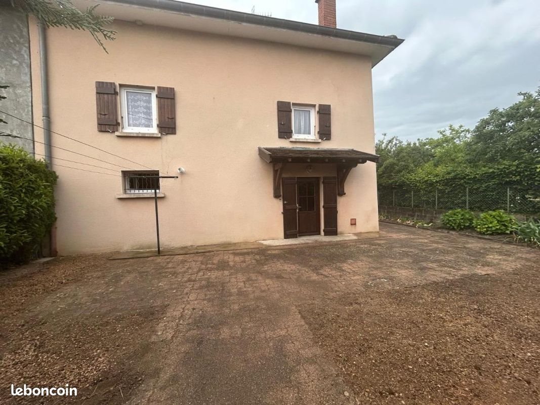Appartement à louer, 70m², Vonnas