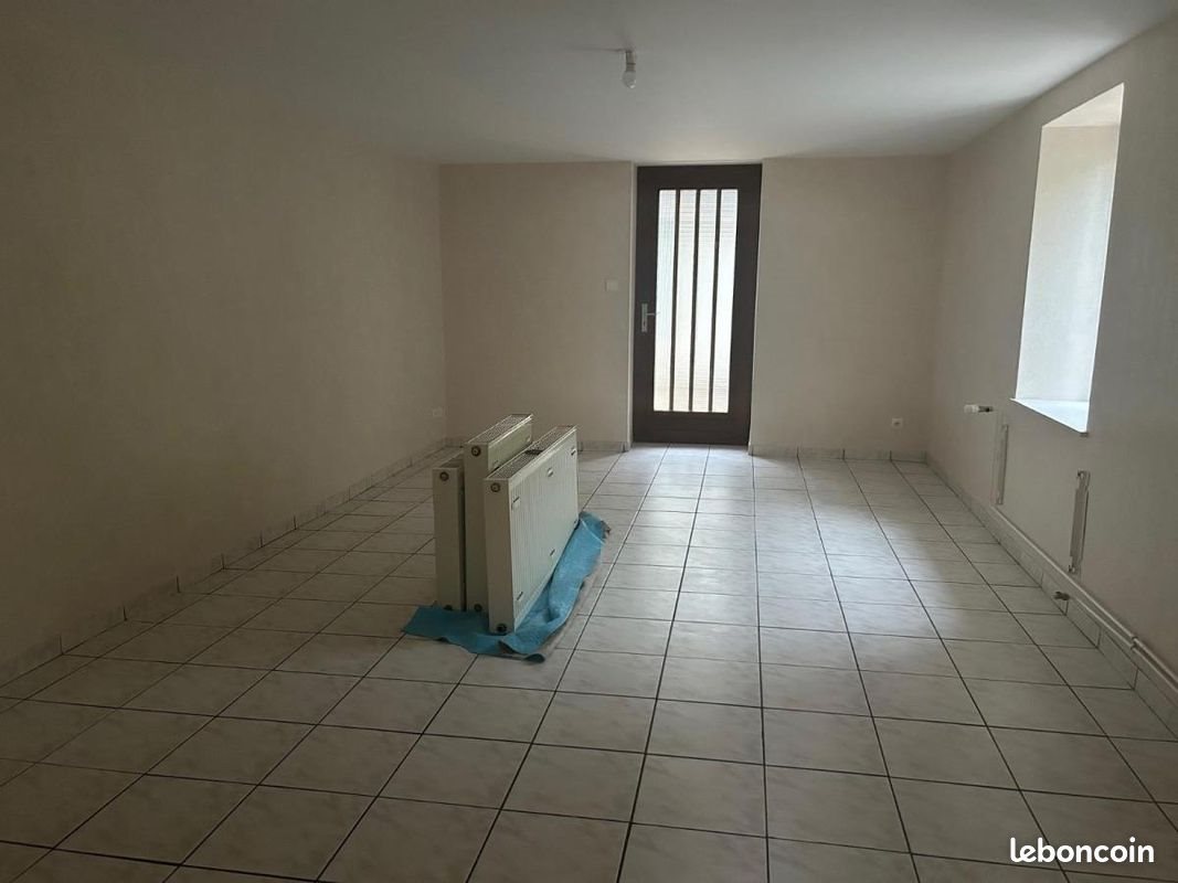 Appartement à louer, 70m², Vonnas