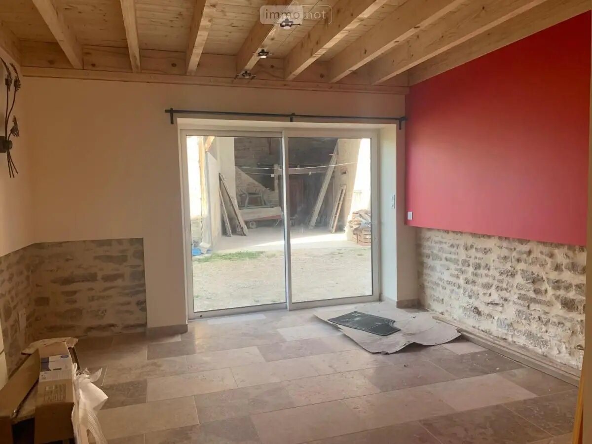 Appartement à louer, 65m², Mézériat