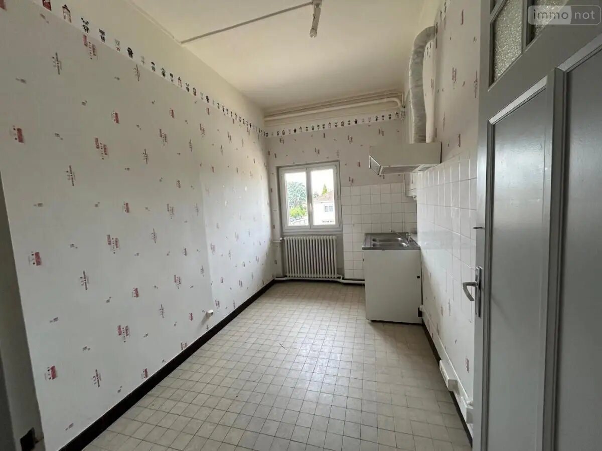 Appartement à louer, 79m², Saint-Denis-lès-Bourg