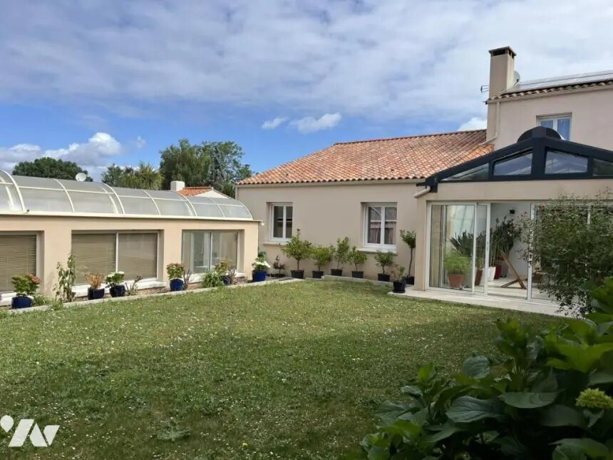 Maison à vendre, 330m², Saint-Vincent-sur-Jard