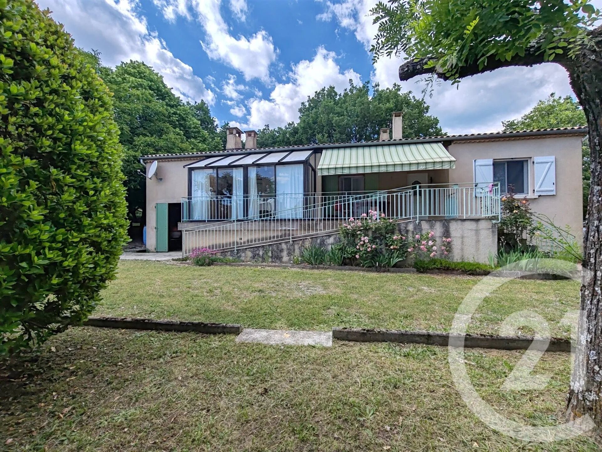 Maison à vendre, 77m², Saint-Etienne-les-Orgues