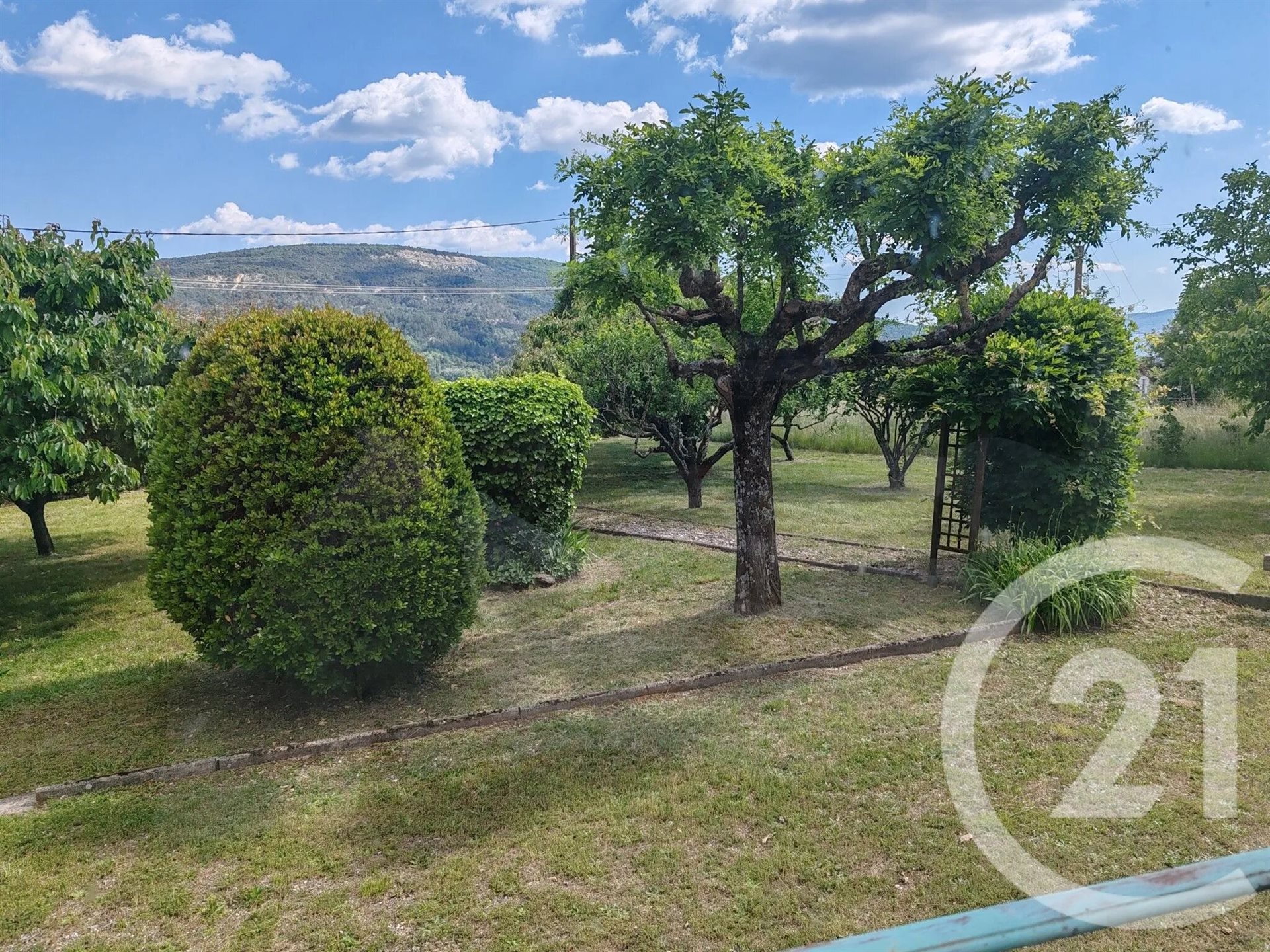 Maison à vendre, 77m², Saint-Etienne-les-Orgues