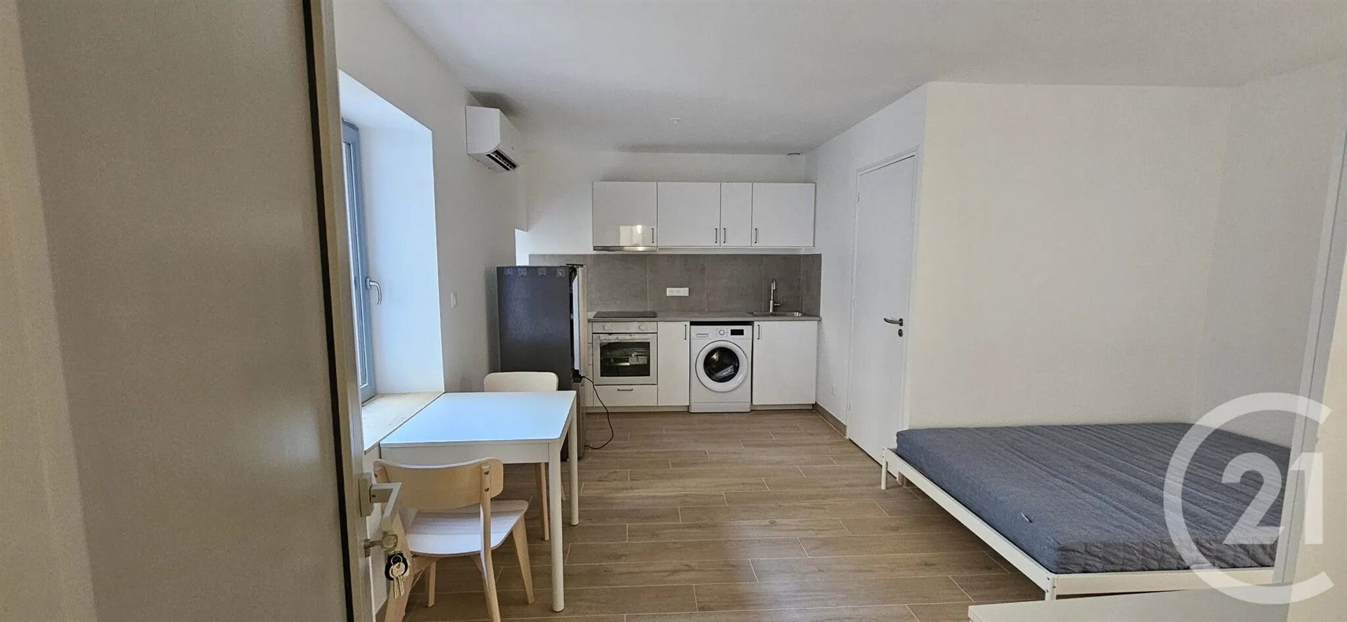 Appartement à louer, 27m², Forcalquier