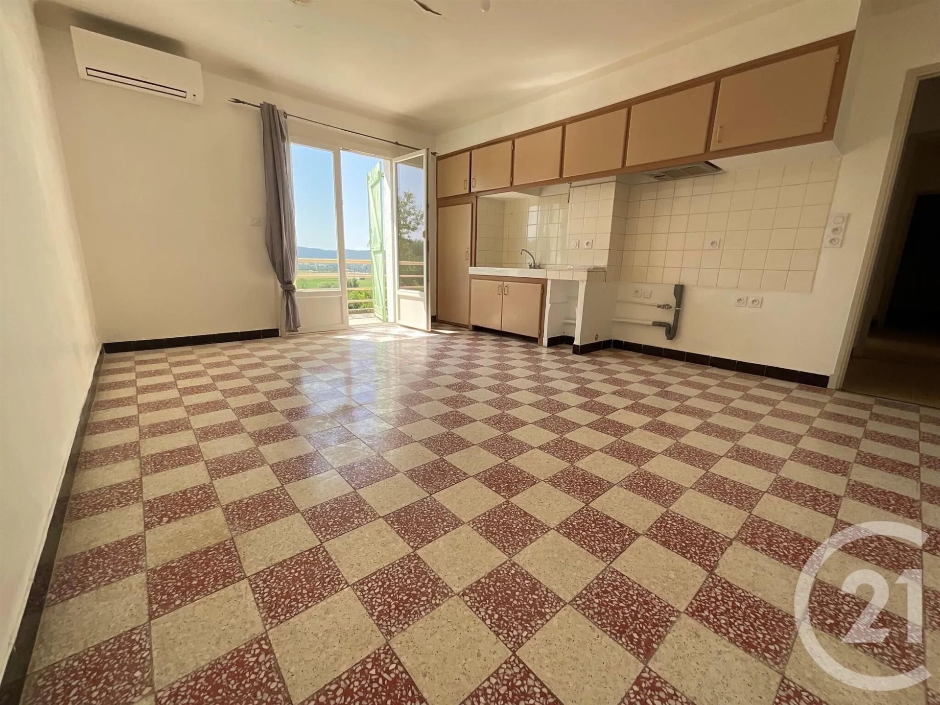Maison à louer, 62m², Mane