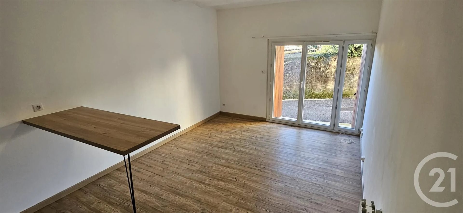 Appartement à louer, 51m², Saint-Étienne-les-Orgues