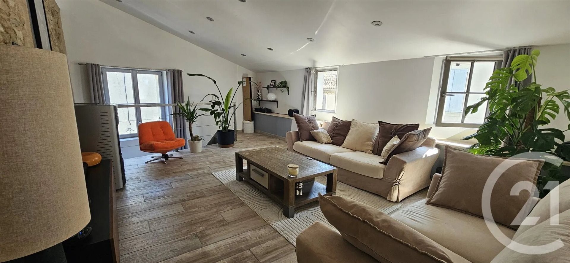 Appartement à louer, 83m², Mane