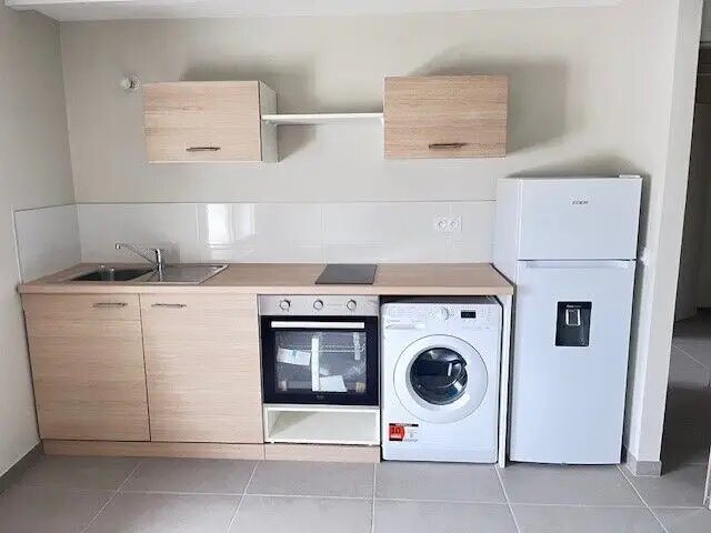Appartement à louer, 20m², La Coucourde