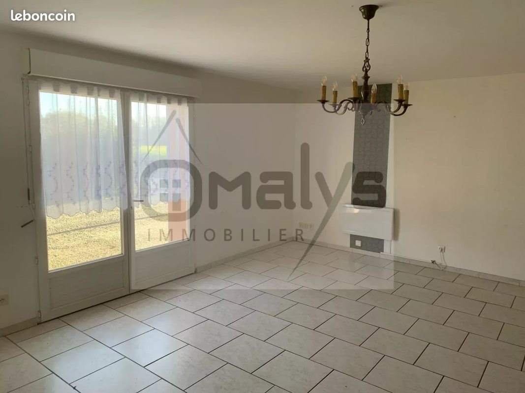 Maison à louer, 72m², Blessy