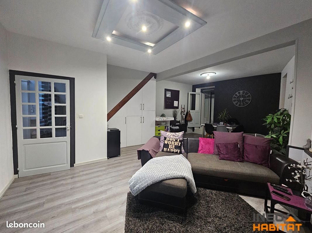 Maison à vendre, 83m², Montreuil-le-Gast