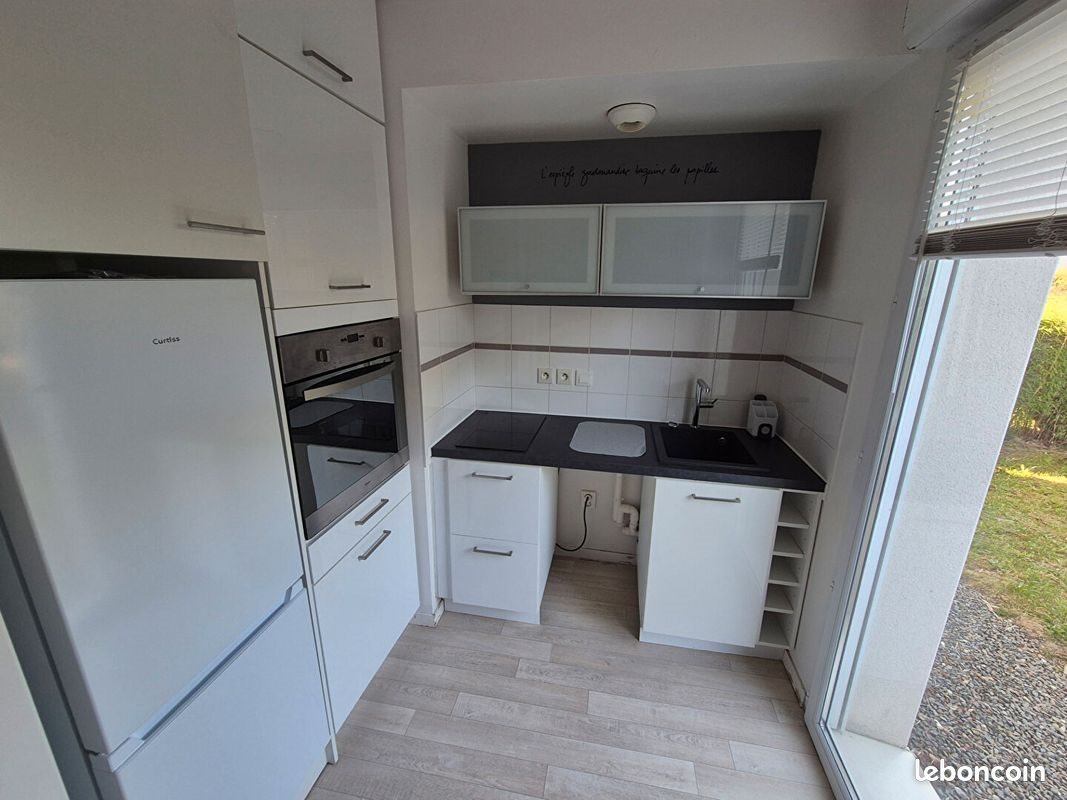 Appartement à louer, 47m², Melesse