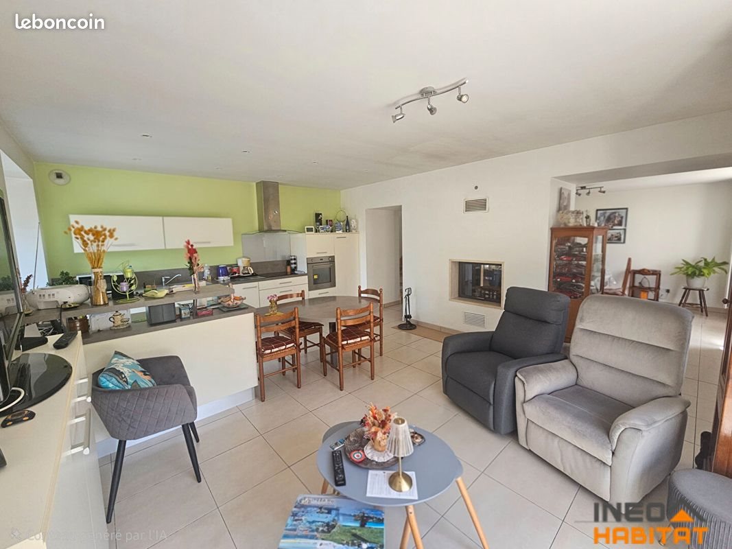 Maison à vendre, 135m², Gévezé