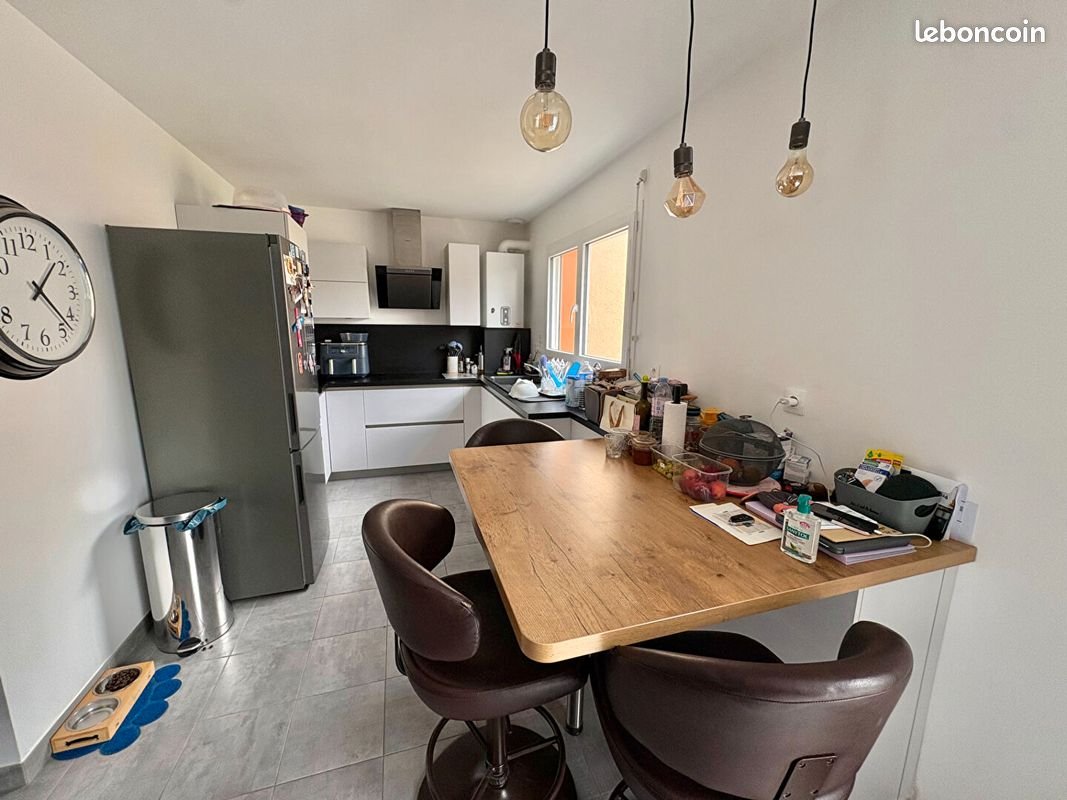 Maison à louer, 91m², Vignoc