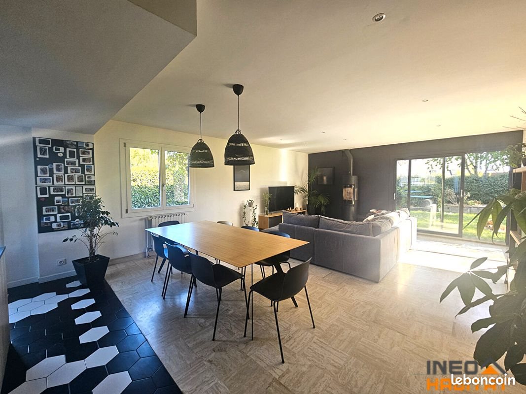 Maison à vendre, 203m², Gévezé