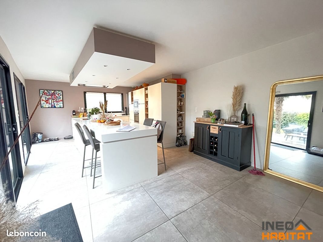 Maison à vendre, 162m², La Mézière