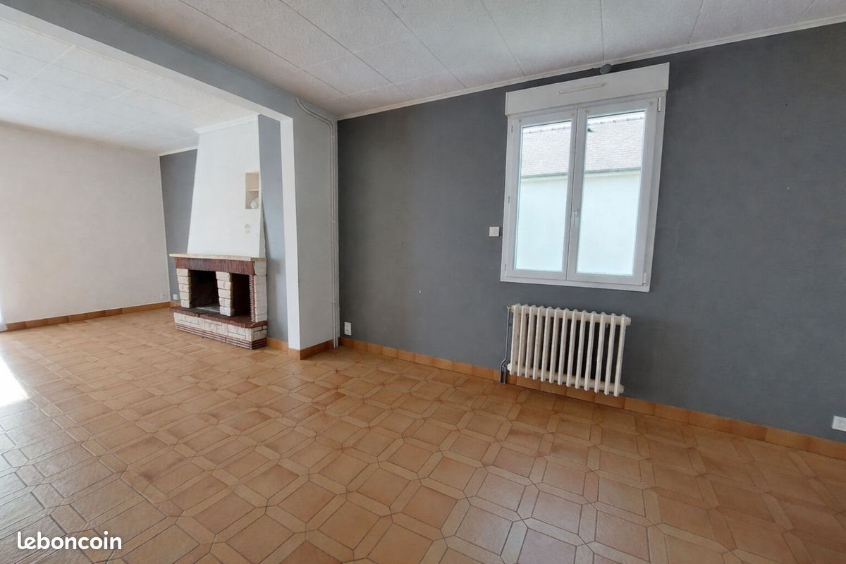 Maison à louer, 111m², Chevaigné