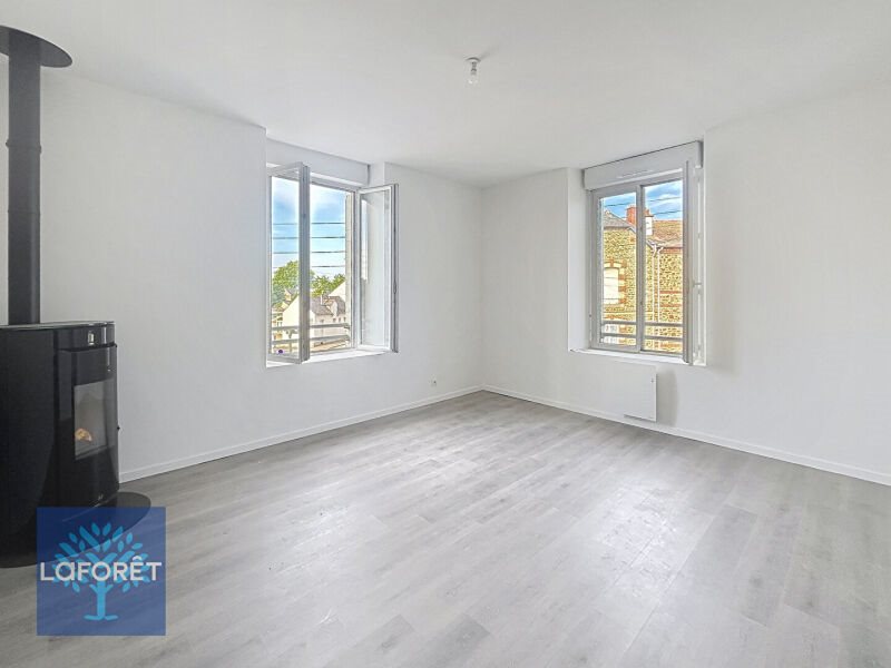 Appartement à louer, 75m², Fougères