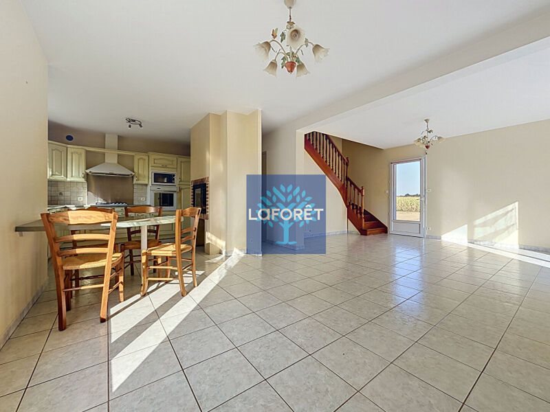 Maison à louer, 125m², Javené