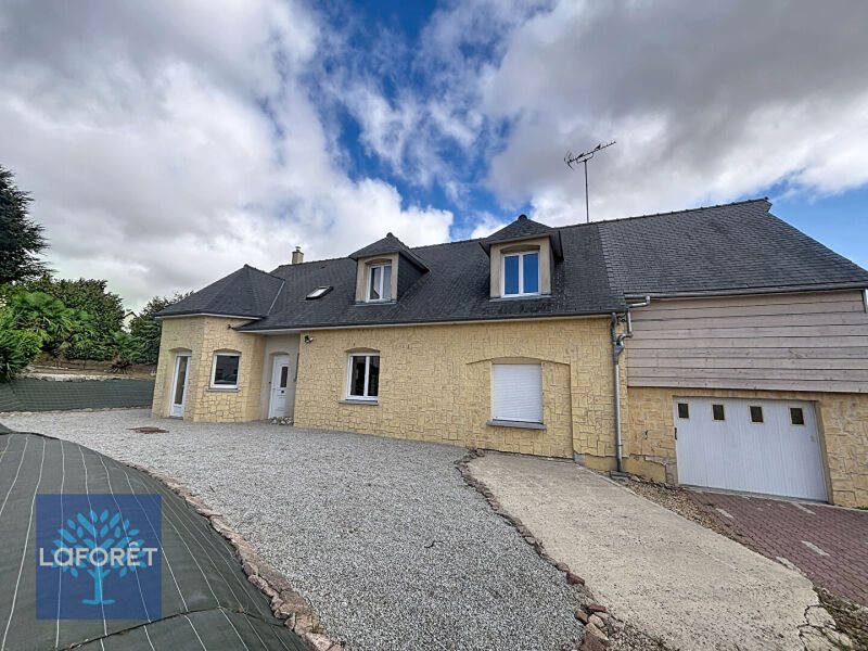 Maison à vendre, 205m², Fougerolles-du-Plessis