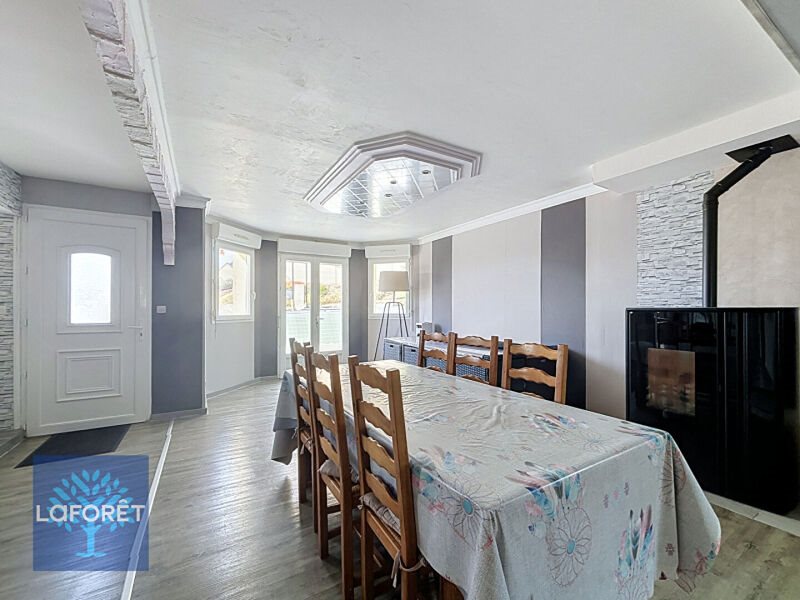 Maison à vendre, 205m², Fougerolles-du-Plessis