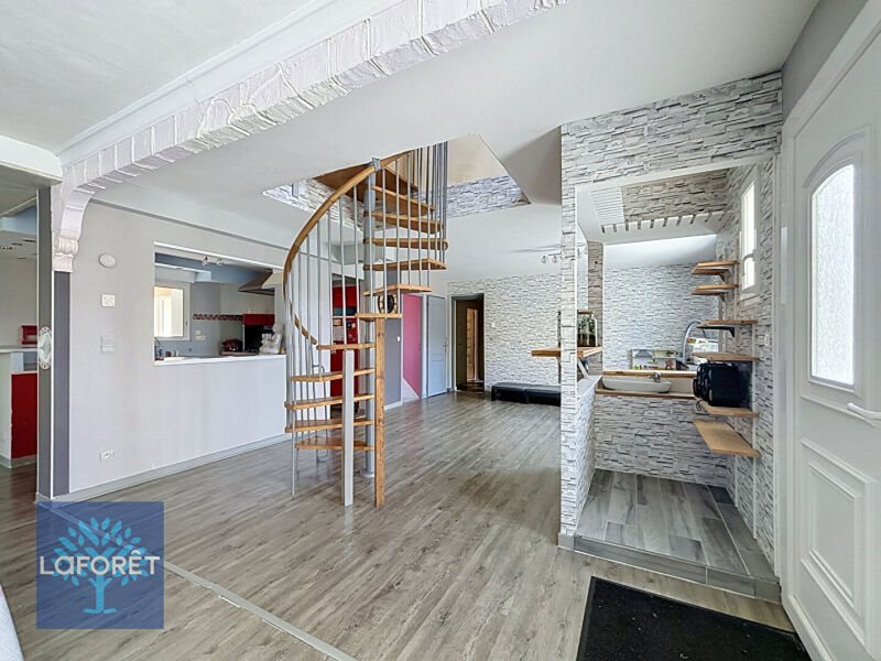 Maison à vendre, 205m², Fougerolles-du-Plessis