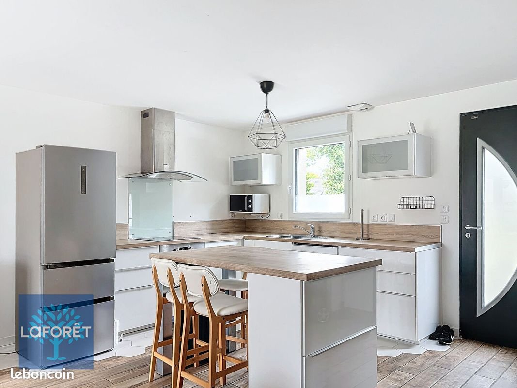 Maison à louer, 76m², Chasné-sur-Illet