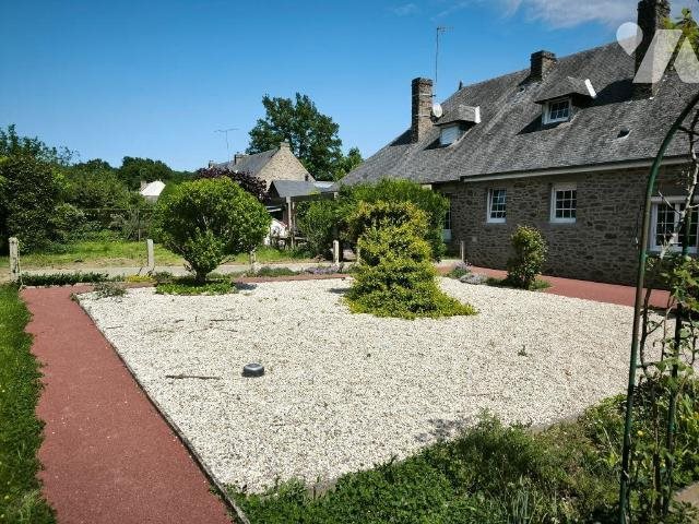 Maison à vendre, 164m², Saint-Georges-Buttavent