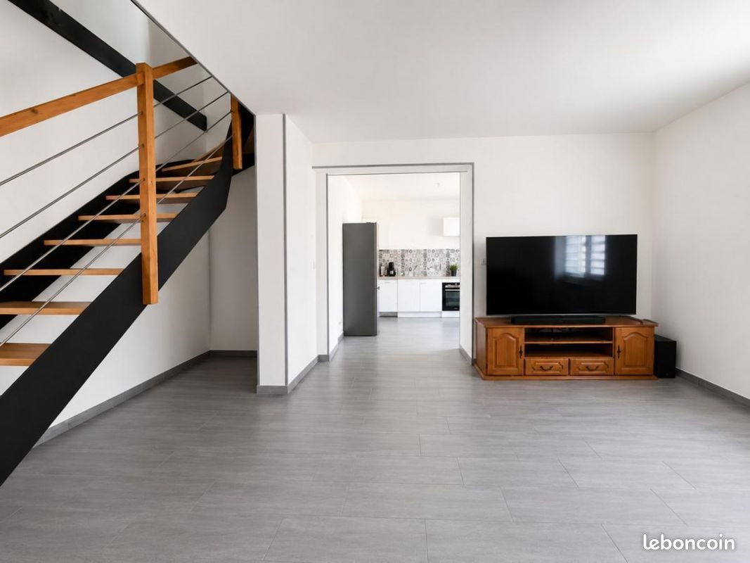Appartement à louer, 68m², Berru