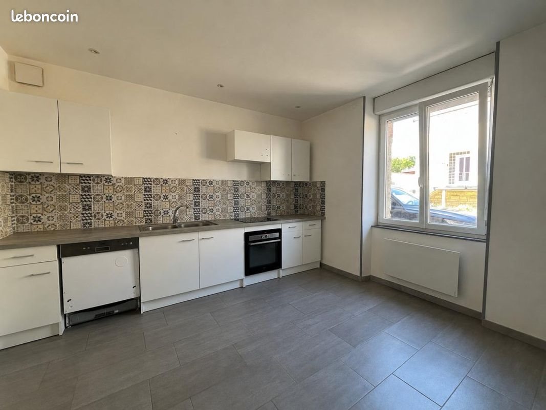 Appartement à louer, 68m², Berru