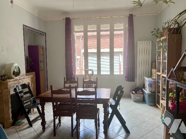 Maison à vendre, 211m², Saint-Quentin