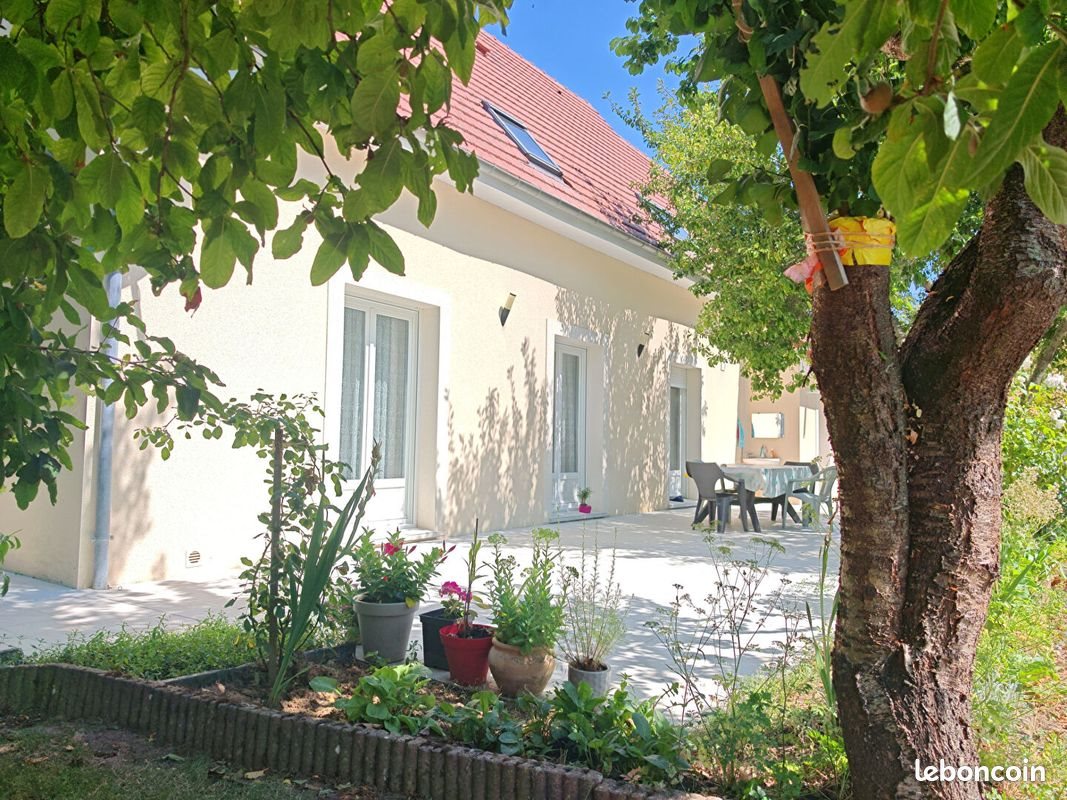Maison à vendre, 146m², Castine-en-Plaine
