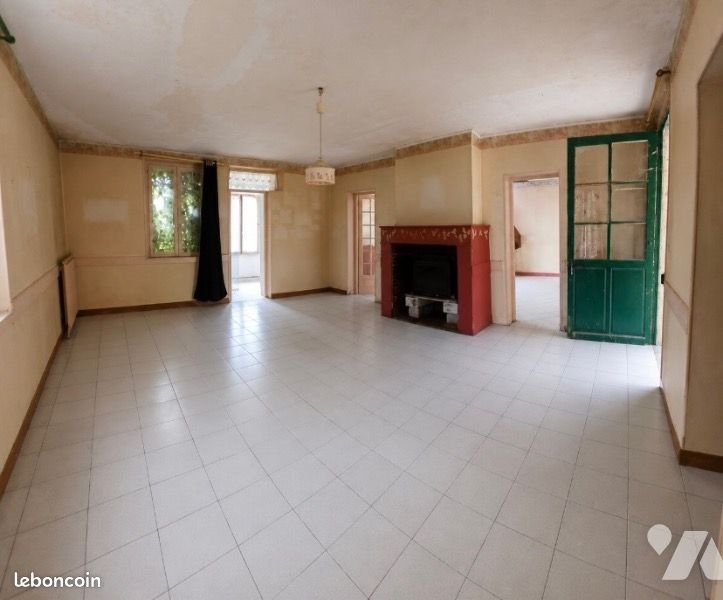 Maison à vendre, 136m², Bassoles-Aulers