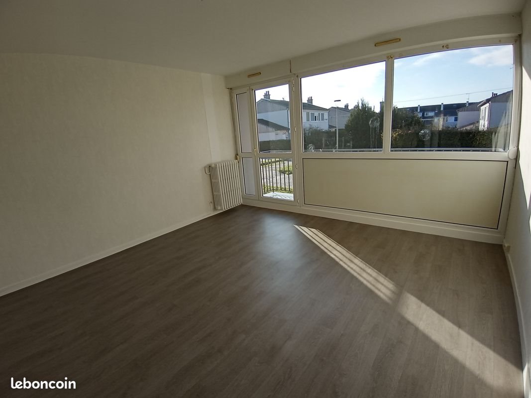 Appartement à louer, 79m², Sées