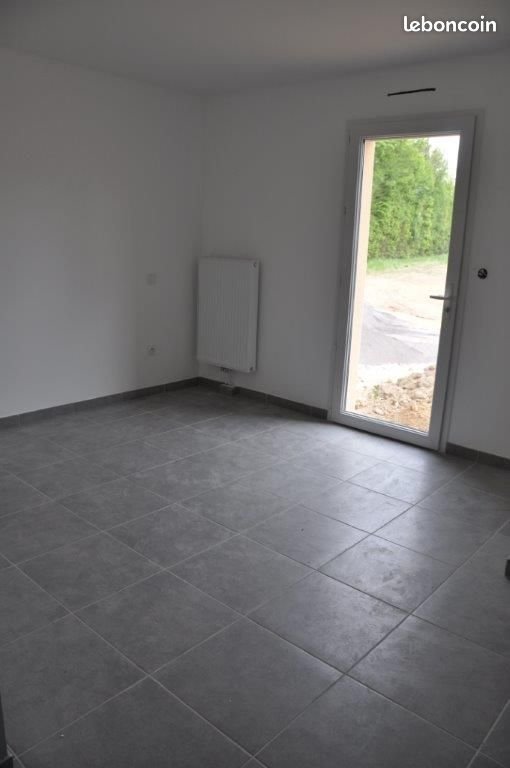 Maison à louer, 72m², Rânes