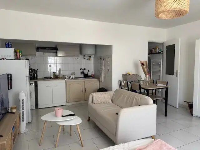 Appartement à louer, 26m², Rognac