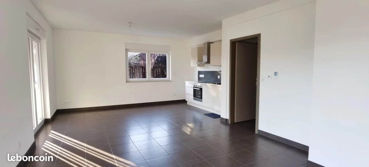 Appartement à louer, 60m², Heiteren