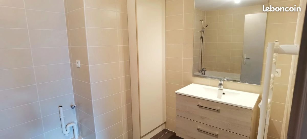 Appartement à louer, 60m², Heiteren