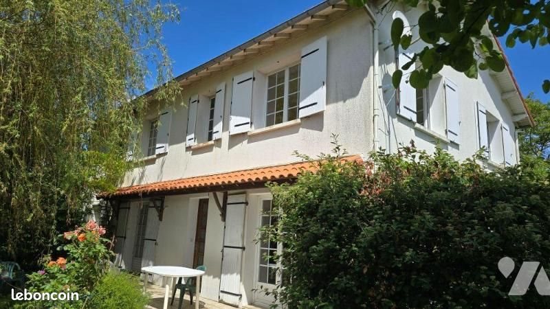 Maison à vendre, 162m², Lezay