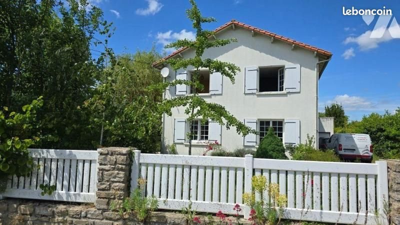 Maison à vendre, 162m², Lezay