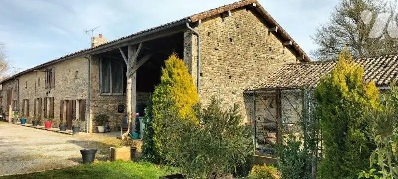 Maison à vendre, 175m², Lezay