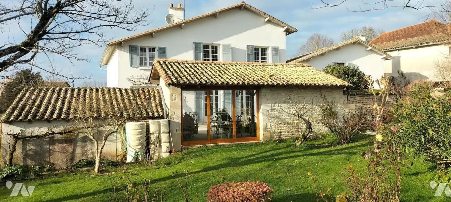 Maison à vendre, 270m², Périgné