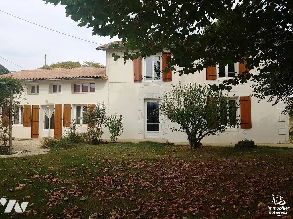 Maison à vendre, 190m², Lezay
